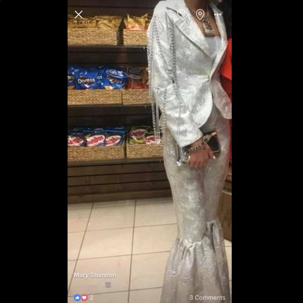 Women’s white suit